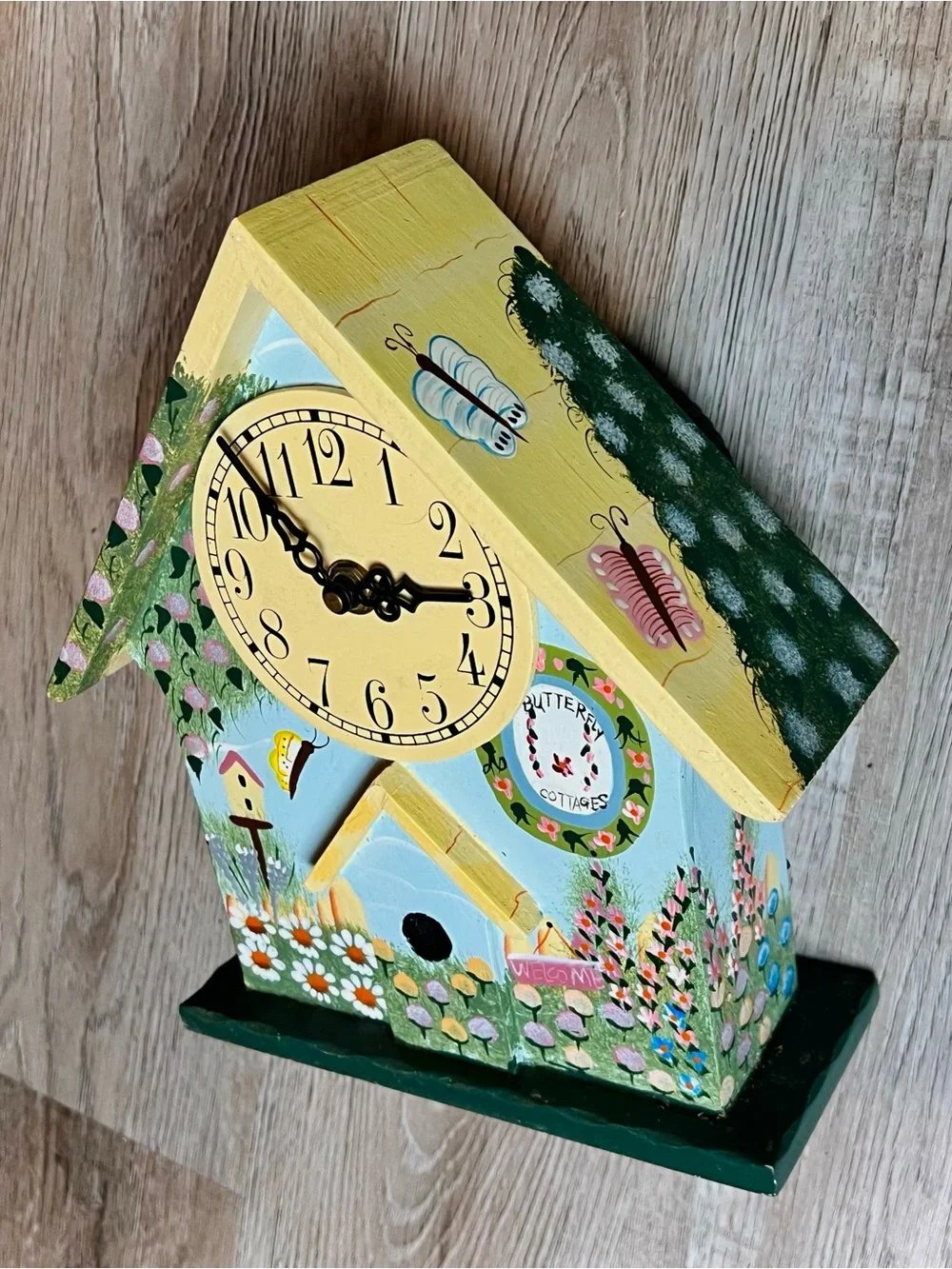 Handmade vintage artist